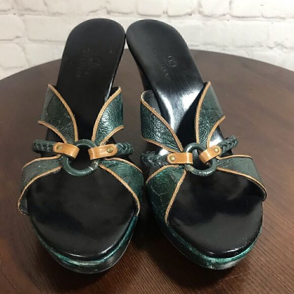 COLE HAAN embossed leather slide wedges 9.5 Guc - Picture 2 of 8